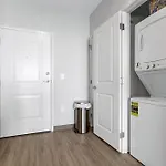 The Edgewood Student Housing